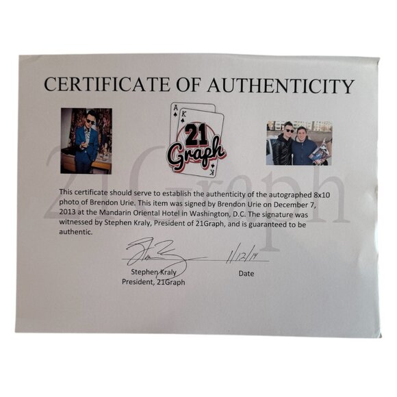 Brendon Urie Signed 8x10 Panic! At the Disco Authentic Autograph 21Graph Cert - Picture 5 of 5